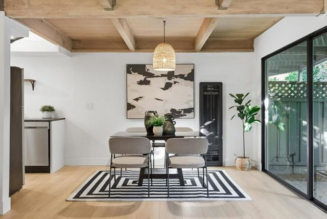 278 Monroe Drive, Mountain View CA: https://media.crmls.org/mediaz/4e03661b-7e0c-43f6-95f5-4374ad9ea1ab.jpg