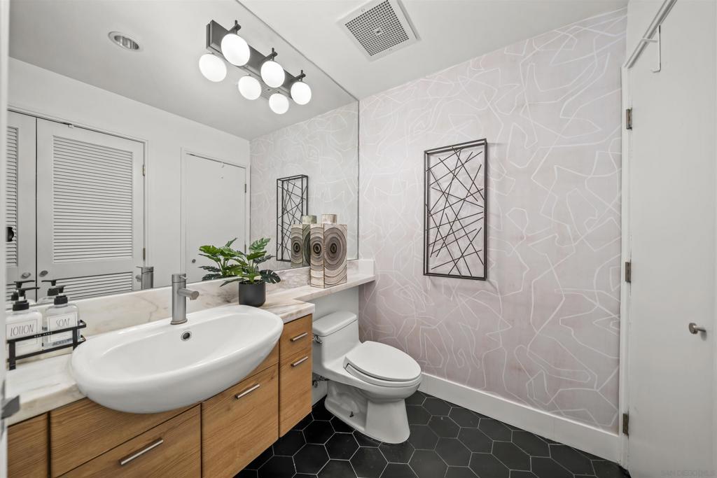 575 6th Ave - photo 16