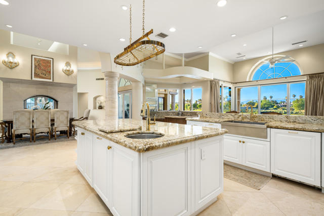 80614 Via Pessaro, La Quinta CA: https://media.crmls.org/mediaz/4e05b951-b730-495c-8795-3afdfd92842f.jpg