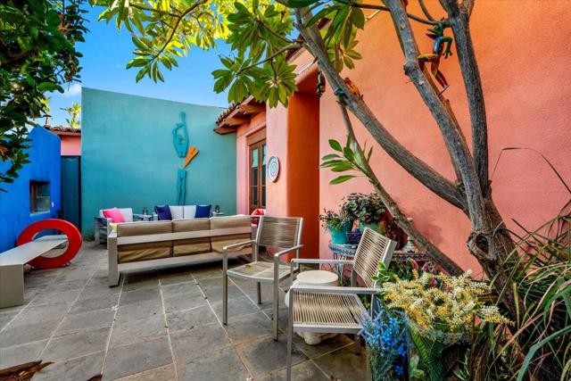 132 Vista Monte, Palm Desert CA: https://media.crmls.org/mediaz/4e06216a-9ce9-48cb-9889-5f8b7fca4290.jpg