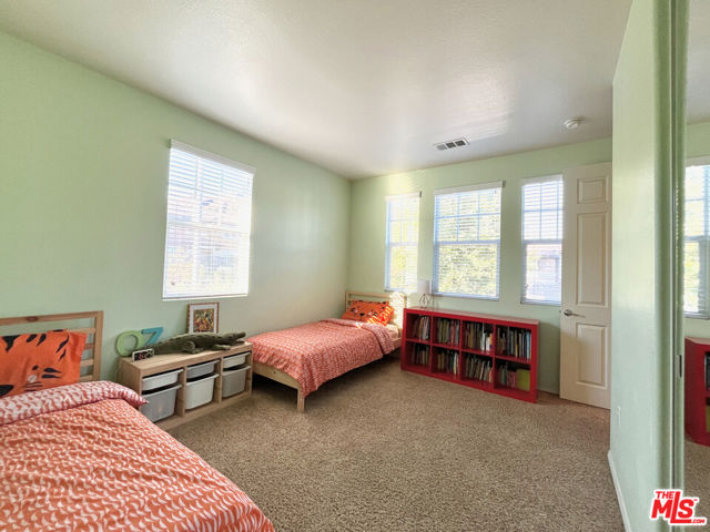 16414 W Nicklaus Drive,  CA: https://media.crmls.org/mediaz/4e063a26-61e3-4573-92c6-2a71a074bbe7.jpg