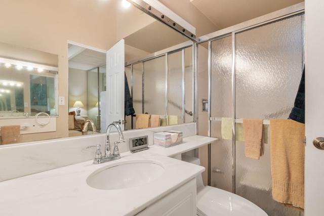 968 N Fairview Circle, Palm Springs CA: https://media.crmls.org/mediaz/4e06544e-fc24-44ea-baf0-8607d66580f4.jpg