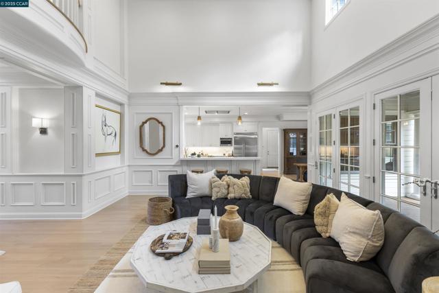 1826 Alameda Diablo, Diablo CA: https://media.crmls.org/mediaz/4e0677a1-52d2-4d7d-81c5-212364a8087c.jpg