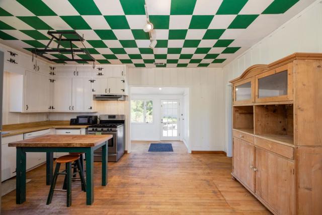 1650 Stage Road, Pescadero CA: https://media.crmls.org/mediaz/4e06b5f3-d8d7-4c5d-935f-f6f6ebd070db.jpg