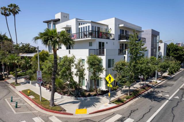 Detail Gallery Image 43 of 58 For 1283 Havenhurst Dr #101,  West Hollywood,  CA 90046 - 3 Beds | 2/1 Baths