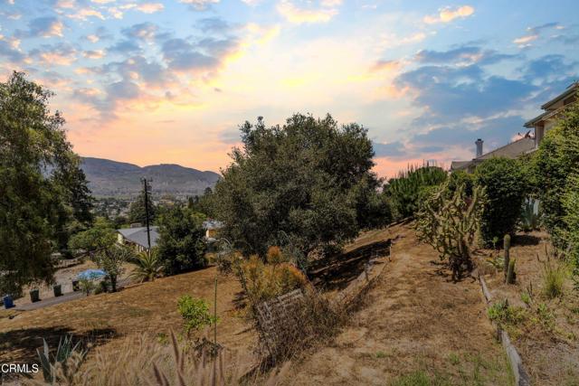 800 Manor Ridge Road, Santa Paula CA: https://media.crmls.org/mediaz/4e07e025-e2a7-47e2-919f-a4b69bdf1d58.jpg