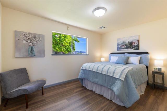 11370 Center Avenue, Gilroy CA: https://media.crmls.org/mediaz/4e080978-1e1a-41f7-b82c-a950549d71b3.jpg