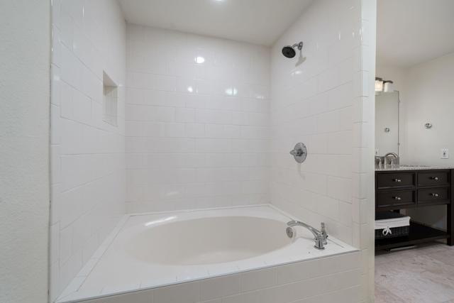 72928 Tamarisk Street, Palm Desert CA: https://media.crmls.org/mediaz/4e091ce4-4e38-41d0-816d-03a8c1140a13.jpg