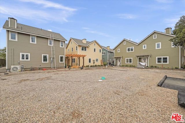 1317 Punta Gorda, Santa Barbara CA: https://media.crmls.org/mediaz/4e09d256-479d-4864-9551-f6d833eadfc0.jpg