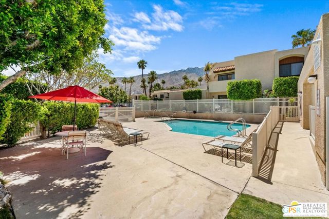 200 E Racquet Club Road, Palm Springs CA: https://media.crmls.org/mediaz/4e0ad694-259a-4892-ba74-060efd62df2f.jpg