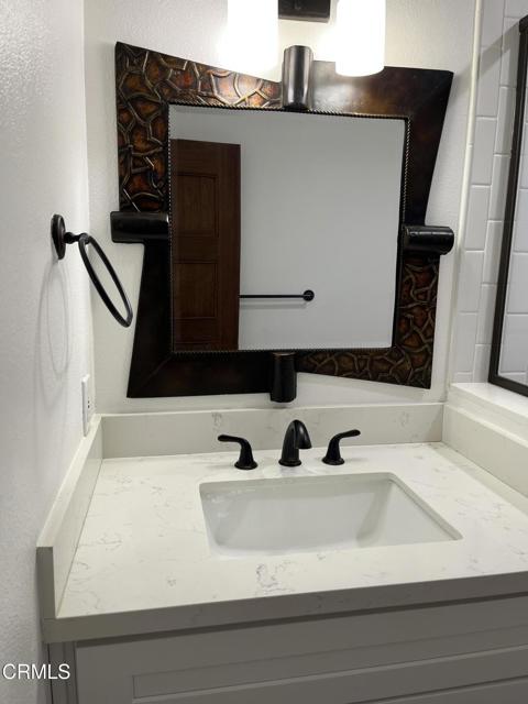 Detail Gallery Image 22 of 38 For 2827 Pierpont Bld, Ventura,  CA 93001 - 4 Beds | 4 Baths