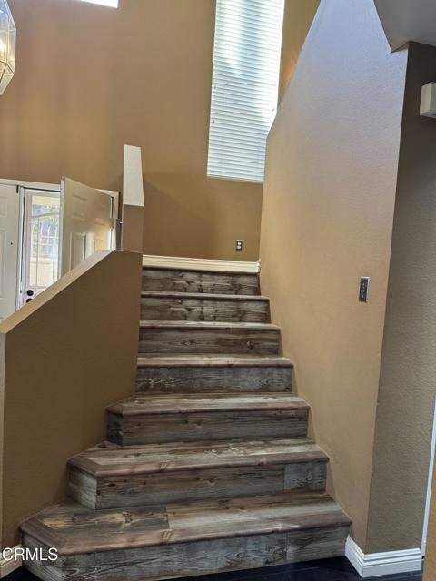 Detail Gallery Image 10 of 47 For 1174 Oyster Pl #15,  Oxnard,  CA 93030 - 4 Beds | 2/1 Baths