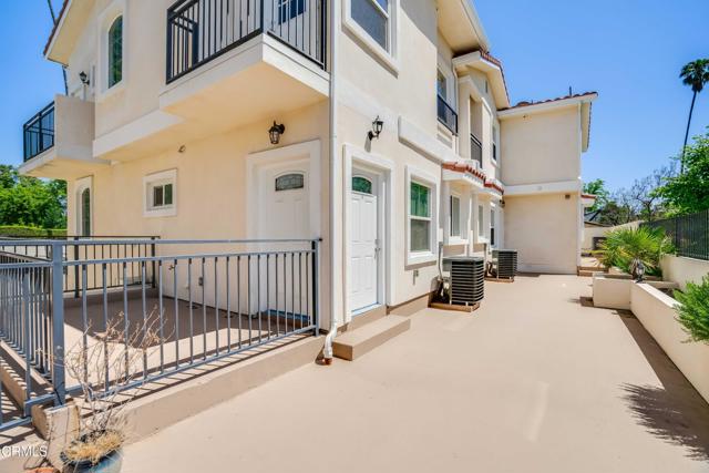 300 E Alhambra Road, Alhambra CA: https://media.crmls.org/mediaz/4e0f147d-cf31-4d29-add9-a1a511639d4a.jpg