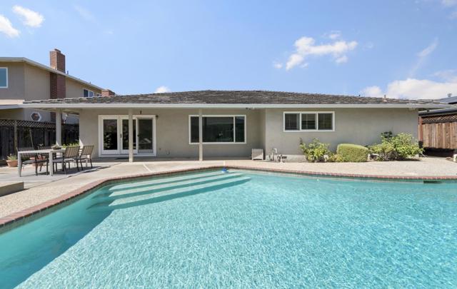 1118 Zinfandel Way, San Jose CA: https://media.crmls.org/mediaz/4e11003c-ef87-45cf-ac19-bdc657d6fc18.jpg