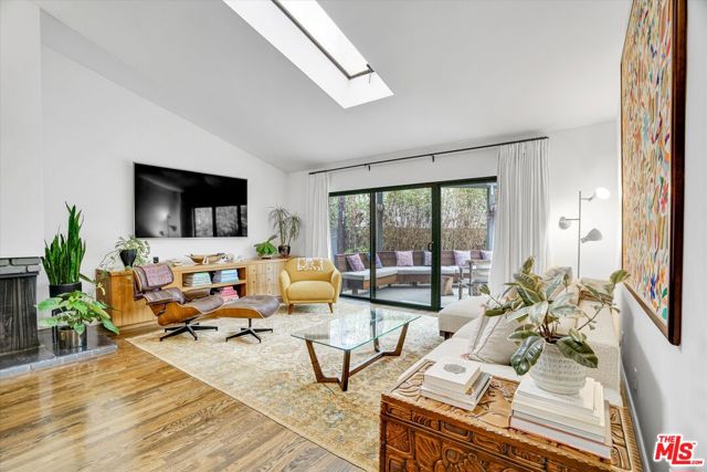 3719 Butler Avenue, Los Angeles CA: https://media.crmls.org/mediaz/4e11a06f-0bcb-4d21-b0c3-9ae1d2734f19.jpg