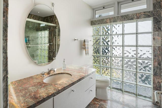 1 The Point, Coronado CA: https://media.crmls.org/mediaz/4e11e2ef-7708-4bbd-9359-b263a5033045.jpg