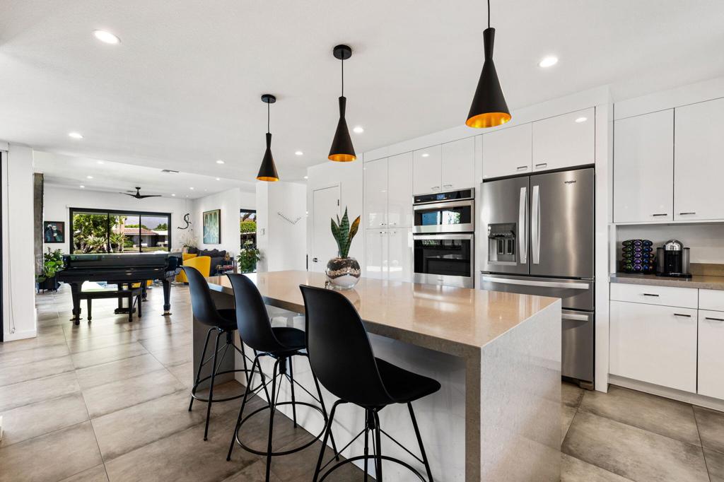 11 Whittier Court