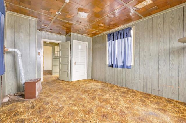658 Lisbon Street, San Francisco CA: https://media.crmls.org/mediaz/4e134a34-2a41-4003-ac86-a56ee06b60b2.jpg