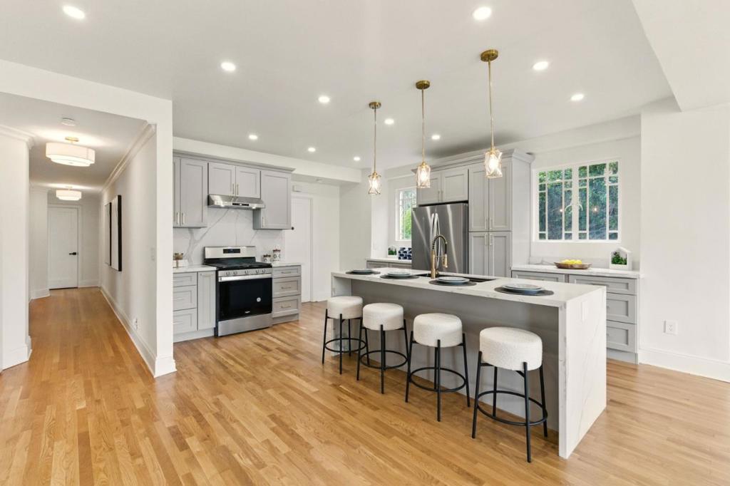4E135Dc6 A2F1 4Cb7 Ac29 0Cac4D0A5040 244 Lakeside Drive #2, Oakland, Ca 94612 &Lt;Span Style='BackgroundColor:transparent;Padding:0Px;'&Gt; &Lt;Small&Gt; &Lt;I&Gt; &Lt;/I&Gt; &Lt;/Small&Gt;&Lt;/Span&Gt;