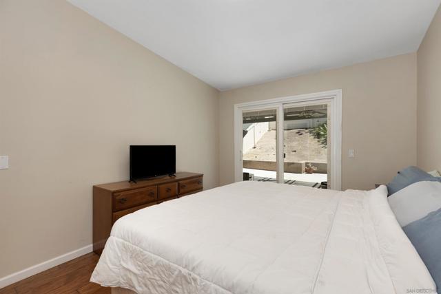 1824 Carolyn Drive, Chula Vista CA: https://media.crmls.org/mediaz/4e14fd38-0b29-458a-8bfd-64e65d4bdb8f.jpg