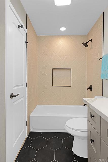 Detail Gallery Image 24 of 38 For 9899 Scripps Westview Way #243,  San Diego,  CA 92131 - 2 Beds | 1 Baths