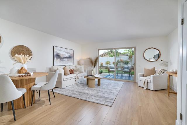 Detail Gallery Image 7 of 39 For 11364 Poblado Rd, San Diego,  CA 92127 - 2 Beds | 1/1 Baths