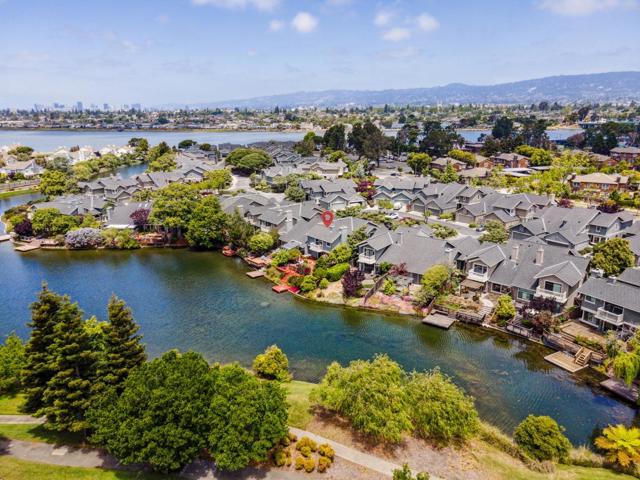 122 Purcell Drive, Alameda CA: https://media.crmls.org/mediaz/4e17bfa1-88cb-44de-8b63-a3a6110b4826.jpg