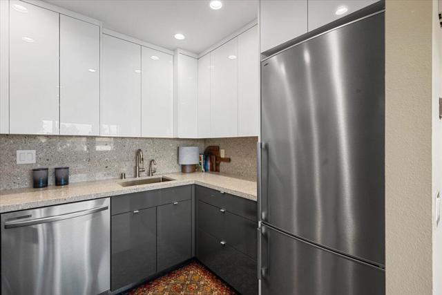 Image 8 of 24 For 467 Calle El Segundo  D1