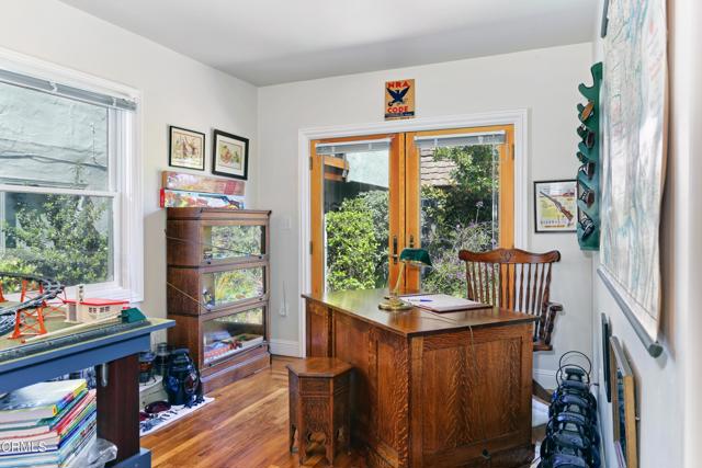 Detail Gallery Image 10 of 14 For 113 4th Ave, Santa Cruz,  CA 95062 - 4 Beds | 2/2 Baths