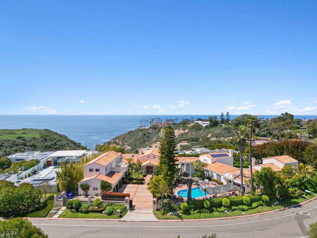 9450 La Jolla Farms Rd. - photo 2