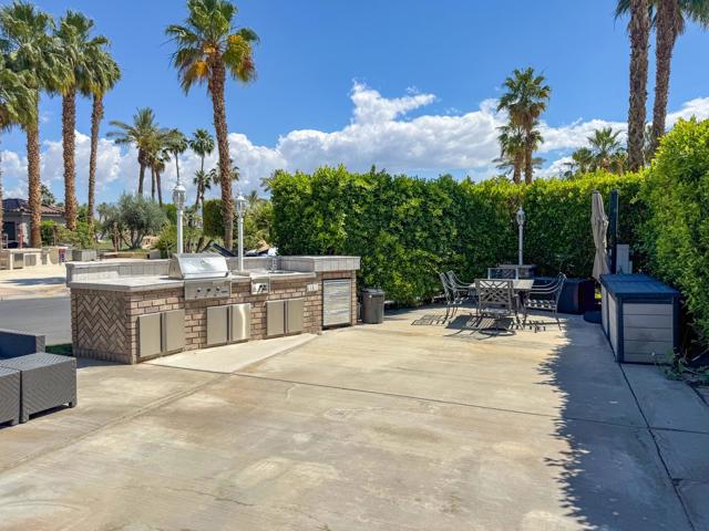 80394 Avenue 48, Indio CA: https://media.crmls.org/mediaz/4e1aeef0-734d-446e-bcf7-f72dbdecadff.jpg