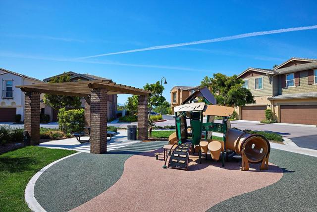 Detail Gallery Image 33 of 41 For 1278 via Fanal, Oceanside,  CA 92056 - 4 Beds | 2/1 Baths