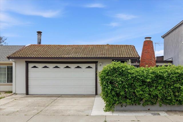 32915 Lake Erie Street, Fremont CA: https://media.crmls.org/mediaz/4e1bb5b5-c93d-4c7d-b51c-d55e5bd6a699.jpg