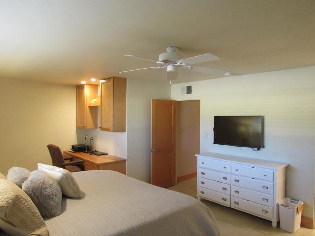 48440 Racquet Lane, Palm Desert CA: https://media.crmls.org/mediaz/4e1c32de-dc6c-45f9-9d6e-309fba2c00a1.jpg