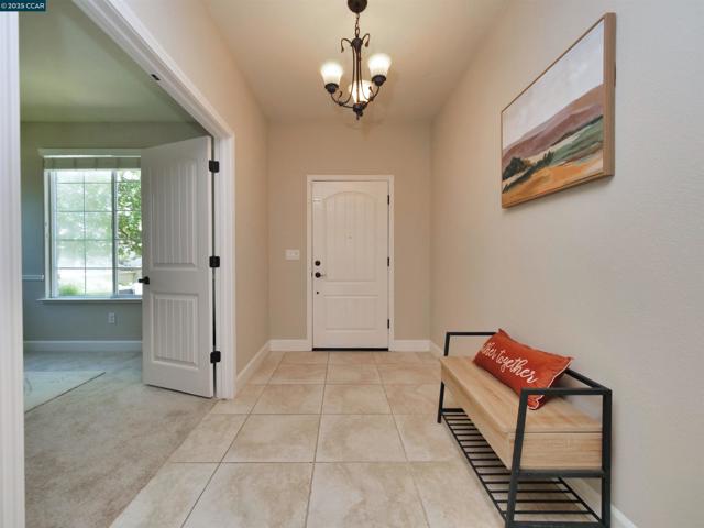 335 Suez Canal Lane, Sacramento CA: https://media.crmls.org/mediaz/4e1c3752-4342-4d27-8c77-6de8f2ae0f96.jpg