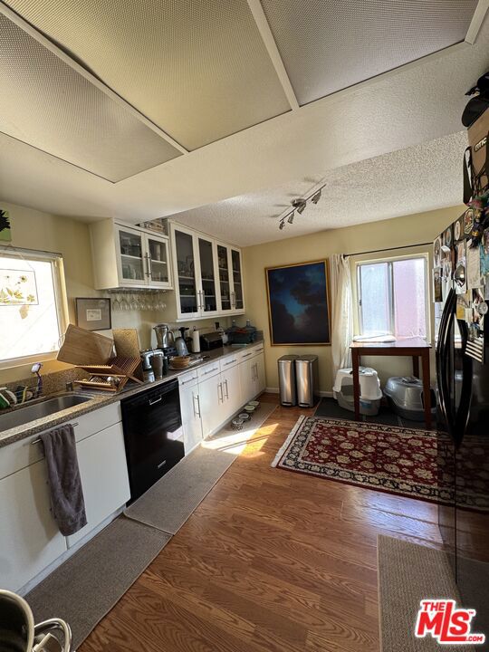 1724 Broadway Street, Oceanside CA: https://media.crmls.org/mediaz/4e1c8051-da86-4ac1-a926-d7a30d3c1f30.jpg