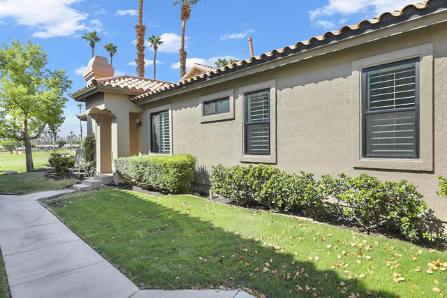 38019 Crocus Lane, Palm Desert CA: https://media.crmls.org/mediaz/4e1cb47f-5cce-44be-9850-66c7009596ae.jpg