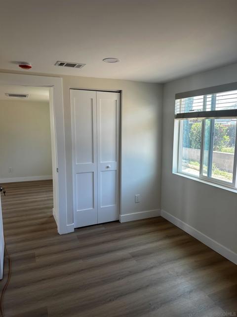 1656 Evergreen Ave, San Diego CA: https://media.crmls.org/mediaz/4e1cf59f-80bc-4004-9c14-6e912add445c.jpg