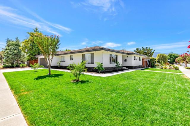 700 Eschenburg Drive, Gilroy CA: https://media.crmls.org/mediaz/4e1d02b5-cccb-45a3-881b-16b0dd1fc962.jpg