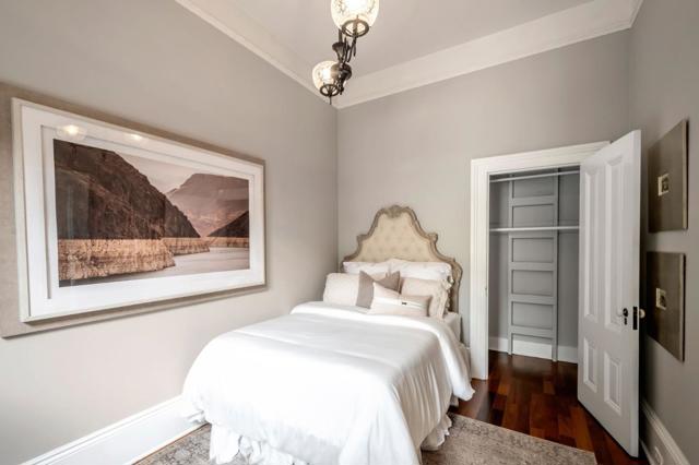 4087 17th Street, San Francisco CA: https://media.crmls.org/mediaz/4e1d1972-16ab-45a2-a055-c2aef0f7cf3d.jpg