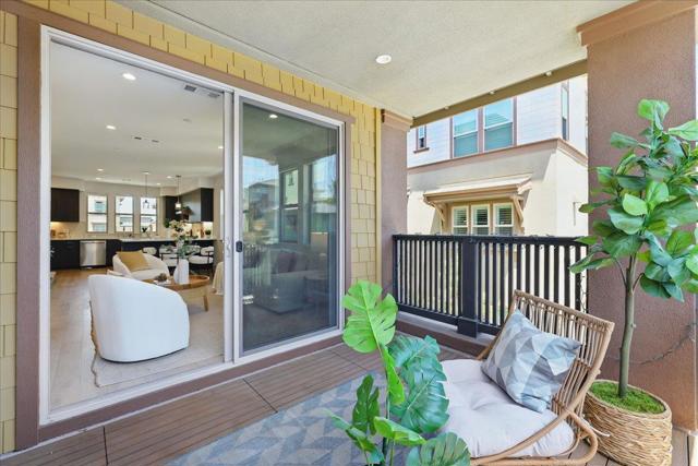 332 Marquetta Circle, Mountain View CA: https://media.crmls.org/mediaz/4e1d8fa4-f8cd-4fbf-91b8-61db3138a851.jpg