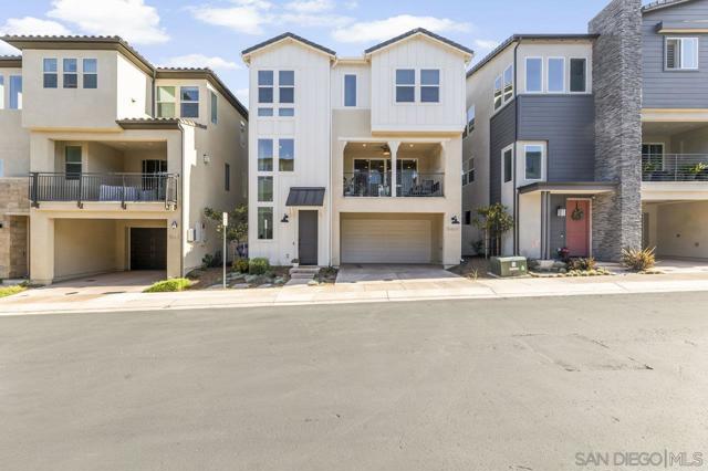 15447 Van Lodensteyn Way, San Diego CA: https://media.crmls.org/mediaz/4e1d930d-a86b-40d7-8313-48465835c08d.jpg