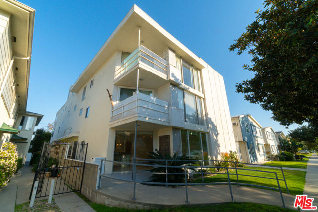 248 South Doheny Drive, 1 photo 4