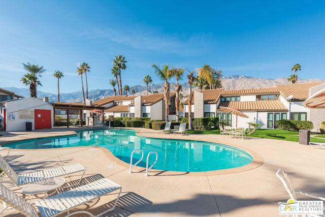 1720 E Camino Parocela, Palm Springs CA: https://media.crmls.org/mediaz/4e1e7841-f515-4c2b-994b-7e5c03e835cd.jpg