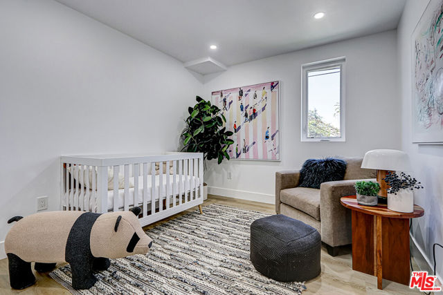 1291 Sycamore, Los Angeles CA: https://media.crmls.org/mediaz/4e1ebf87-404e-403e-ad14-7d142caa2b5f.jpg