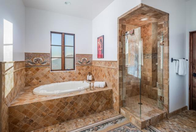 18113 El Brazo, Rancho Santa Fe CA: https://media.crmls.org/mediaz/4e1fa391-4b74-4037-85ab-9d52d8176ec6.jpg