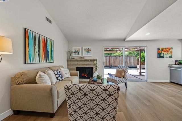 1832 Mira Loma St, Livermore CA: https://media.crmls.org/mediaz/4e203467-e408-49e2-806e-6b39af3f25ac.jpg