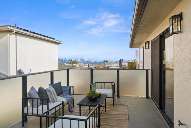 1307 Clove St, San Diego CA: https://media.crmls.org/mediaz/4e203576-a2cf-4231-a2c0-46b23c362336.jpg
