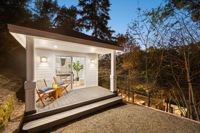 2937 San Juan Boulevard, Belmont CA: https://media.crmls.org/mediaz/4e21a1ac-a0ac-44b9-ac58-5481239f2fb4.jpg