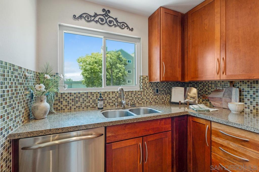 3653 3rd Ave - photo 15